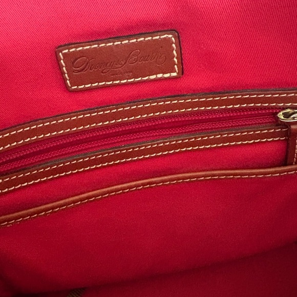 Dooney & Bourke Black and Tan Tote Like new - Picture 5 of 6